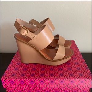 TORY BURCH LEXINGTON WEDGE SANDALS
